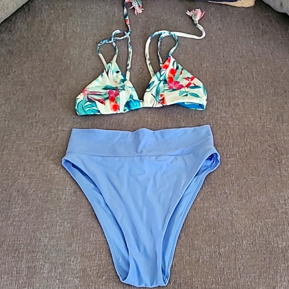 Hi rise bikini 👙